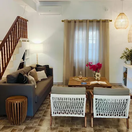 Sunset House For Friends Or Families Above Parikia *