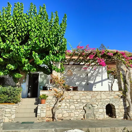 Sunset House For Friends Or Families Above Parikia Apartman Párosz