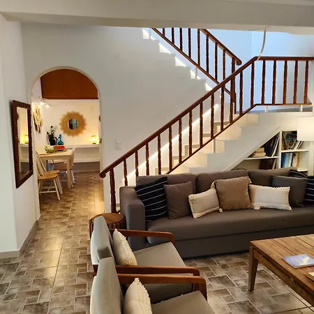 Sunset House For Friends Or Families Above Parikia *